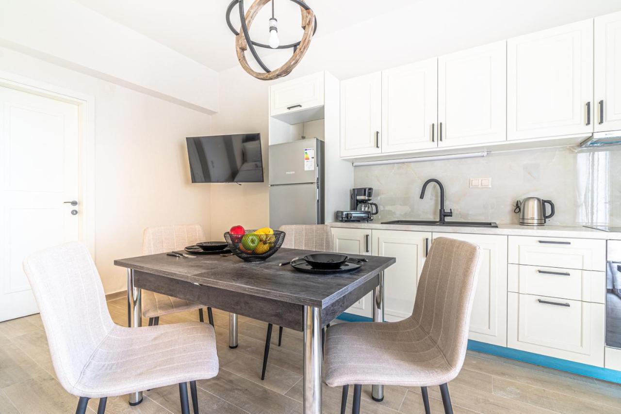 Elegant Suite 1 Near The Beach Gazi Exteriér fotografie